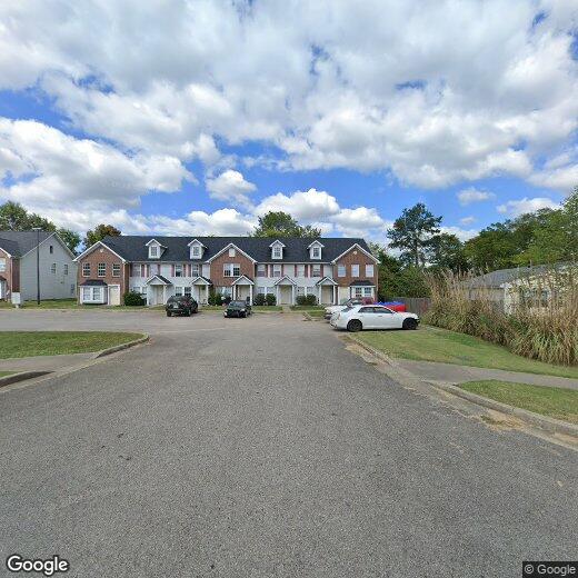 Primary Photo - 10437 Hillpark Dr