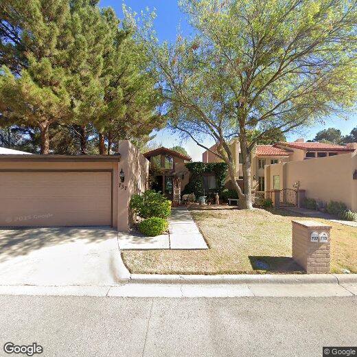 Primary Photo - 737 Lakeshore Dr