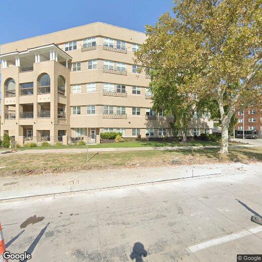 Primary Photo - 214 2E Emanual Cleaver Blvd.