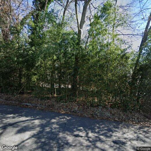 Foto principal - 620 Pinecrest Dr
