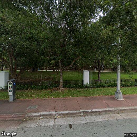 Primary Photo - 7600 Collins Ave