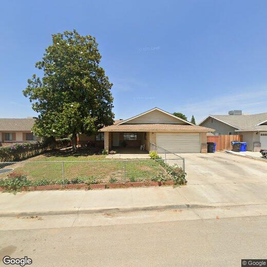 2308 W Kanai Ave, Porterville, CA 93257 House for Rent in Porterville