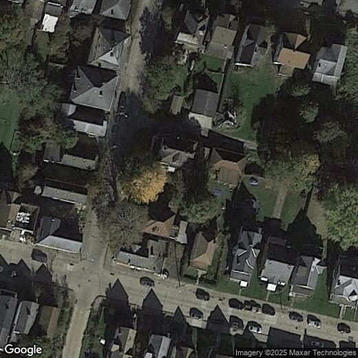 416 1st St  