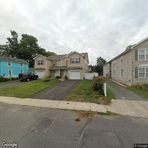 Primary Photo - 14 Ellis Ave