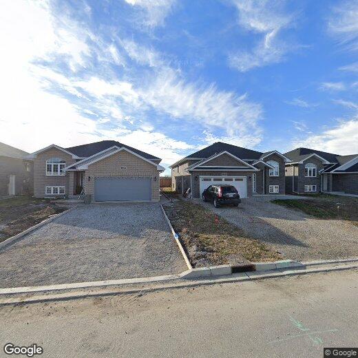 Photo principale - 1061 Aspen Ridge Cres