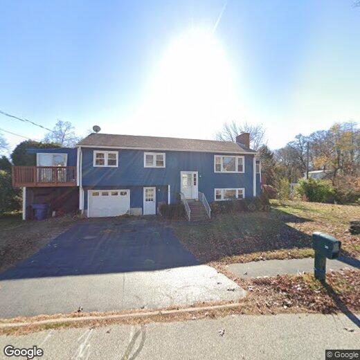 30 Birch St, Waterford, CT 06385 Apartment for Rent in Waterford, CT