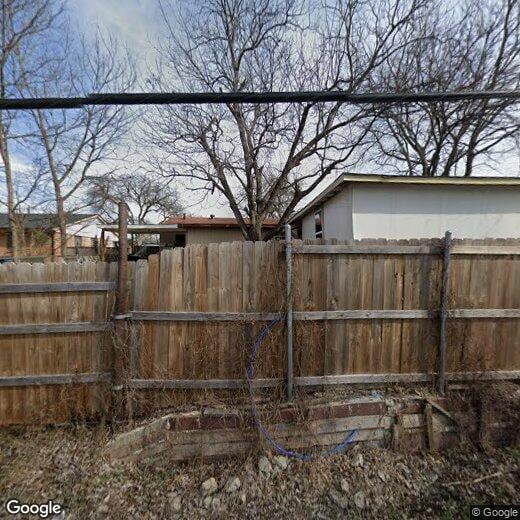 Foto principal - 7111 Greenspan Ave
