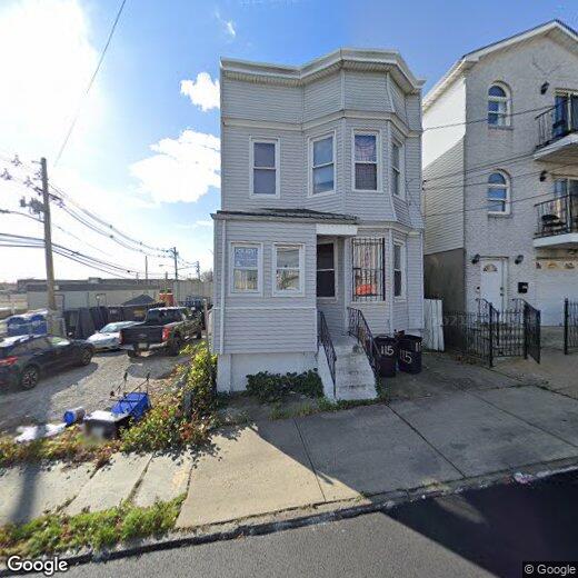 Foto principal - 115 Carteret Ave