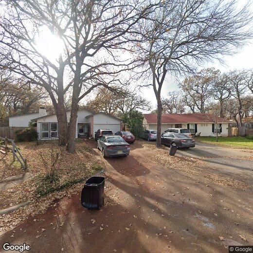 Foto principal - 407 Twin Oaks Ct