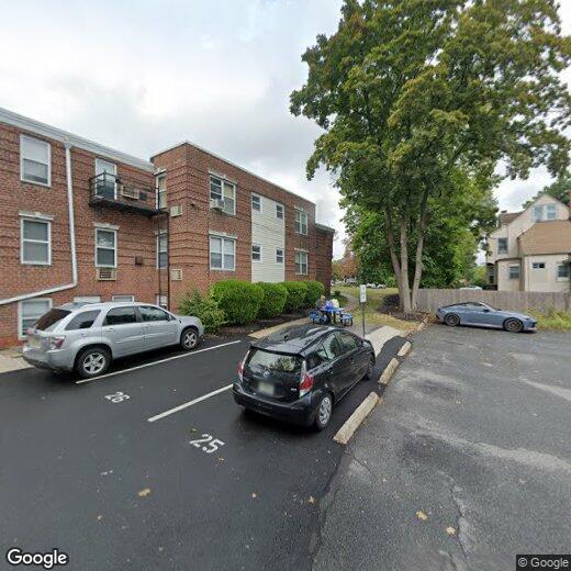 Primary Photo - 320 Claremont Ave