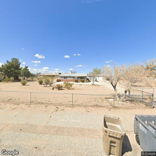 Primary Photo - 2 BEDROOM / 2 BATH HOUSE ON FULL 1 ACRE LOT.
