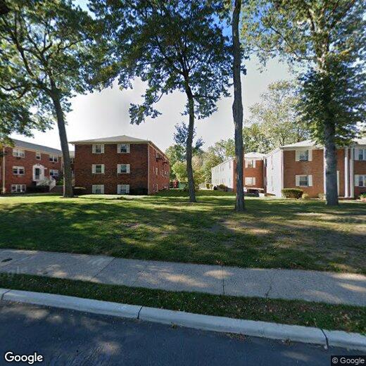 Primary Photo - 87 N Beverwyck Rd