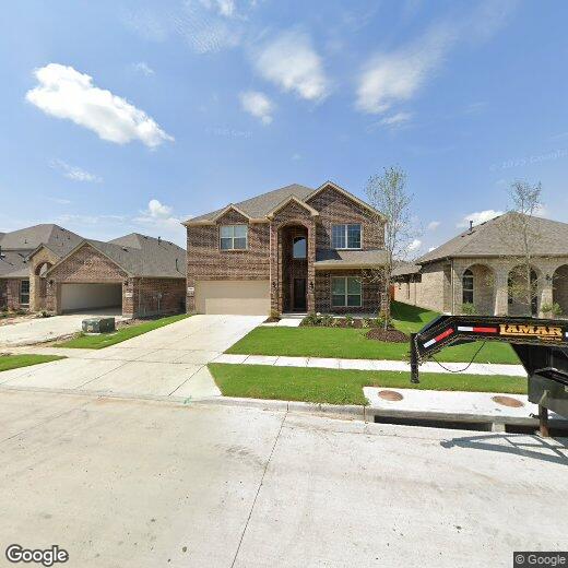 Primary Photo - 913 Dickens Dr