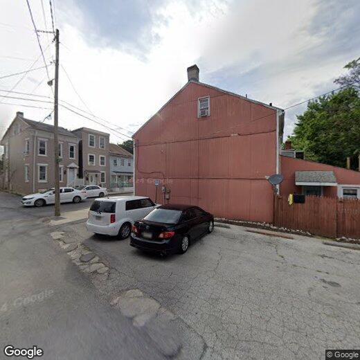 Primary Photo - 219 N Pine St
