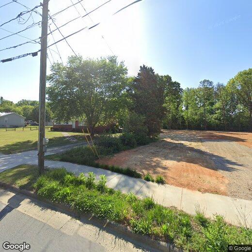 Primary Photo - 3 br, 1.5 bath House - 2416 Lees Chapel Road