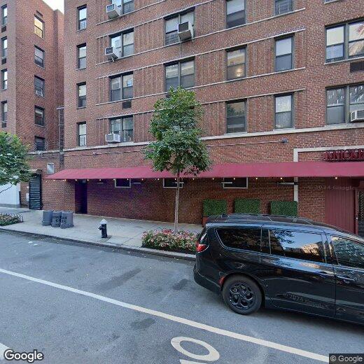 Primary Photo - 30 E 9th St