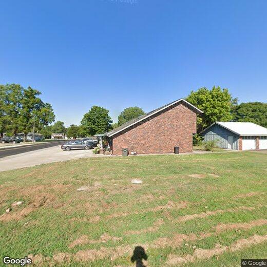 Primary Photo - 103 W 7th St
