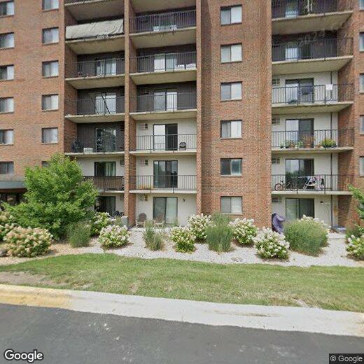 777 Royal St Dr, Naperville, IL 60563 Room for Rent in