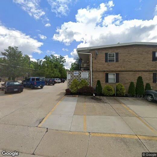 236 S Huntington St Unit 7, Medina, OH 44256 Room for Rent in Medina