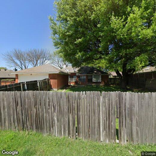 Foto principal - 905 Aspen Dr