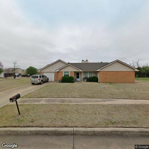 Primary Photo - 211 Skylark Ct