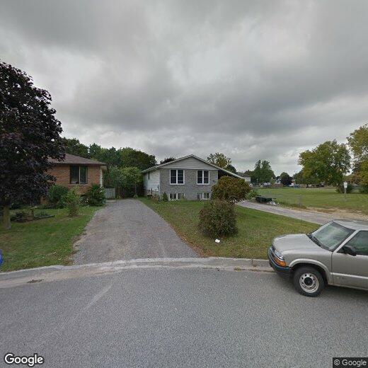Primary Photo - 565 Barnes Crescent
