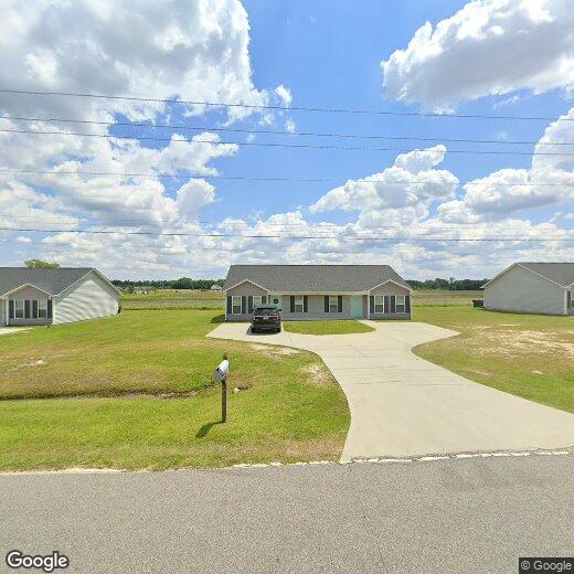 Foto principal - 394 Thad Little Rd