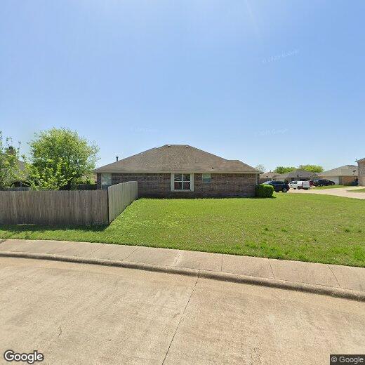Foto principal - 1500 Yellowbird Ct