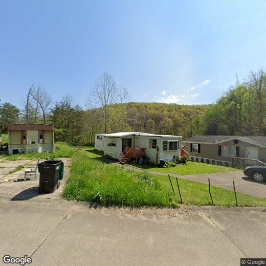 1000 Maple Hls Pk, Cross Lanes, WV 25313 House Rental in Cross Lanes