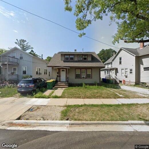 Primary Photo - 1206 Pine St