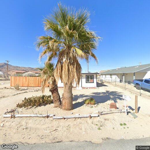 Foto principal - Newly Renovated 2 Bedroom 1 Bathroom Home