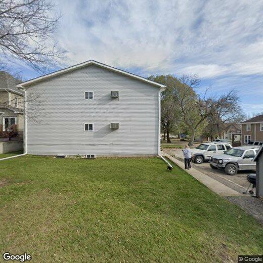 Primary Photo - 319 1st St NW