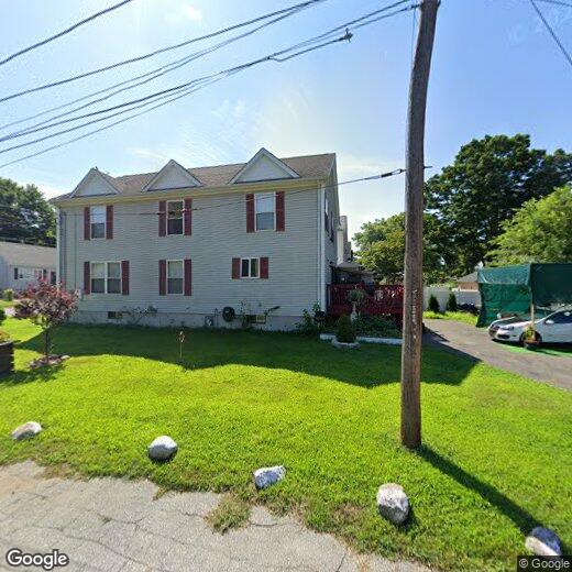 95 Chamberlain Ave, Bridgeport, CT 06606