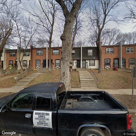 Foto principal - 2818 E 10th St