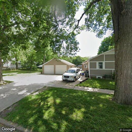 721 W 20th St, Cedar Falls, IA 50613 House Rental in Cedar Falls, IA