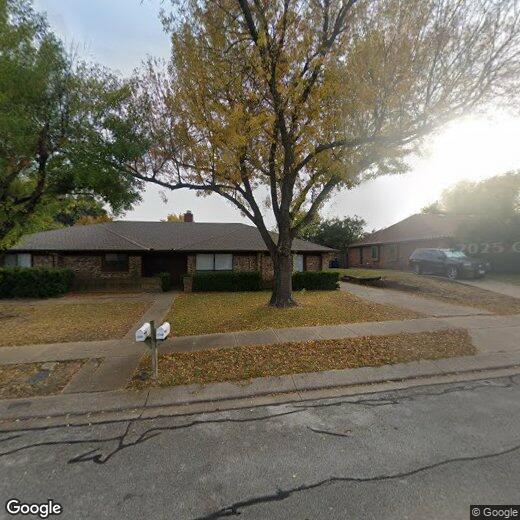 Primary Photo - 2340 Chestnut Way