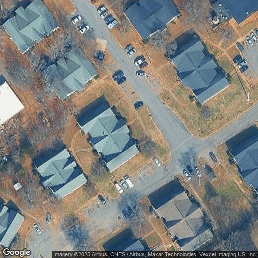 Primary Photo - 300 Hoskins Mill Ln