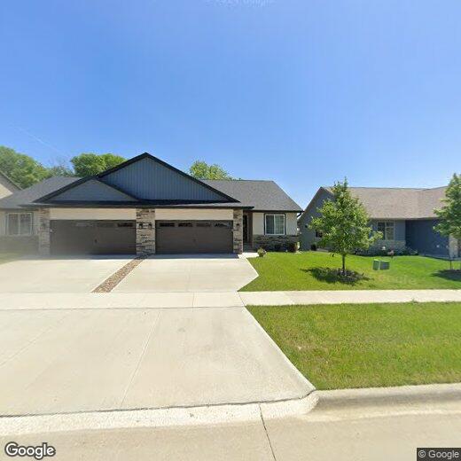 Foto principal - 908 Creekside Dr