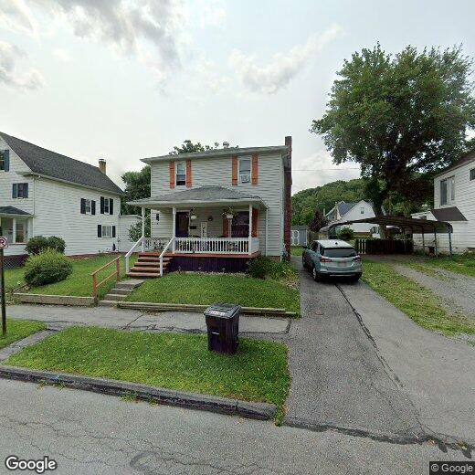 Primary Photo - East End Home Recently renovated.