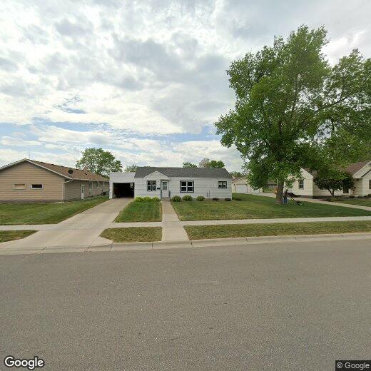 Primary Photo - 509 Oak St N