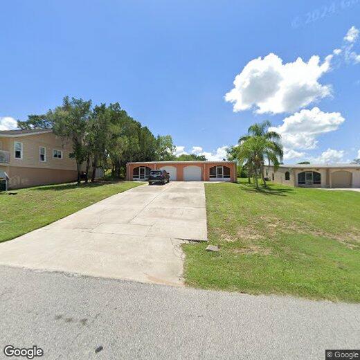 427 Lake June Dr, Lake Placid, FL 33852 Townhome Rentals in Lake Placid FL