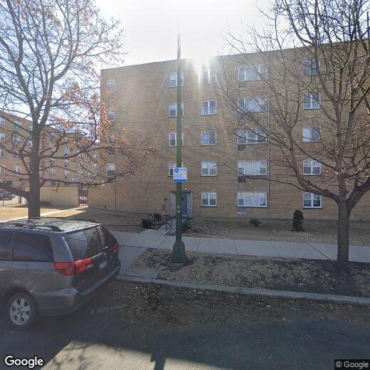 Foto principal - 2025 W Granville Ave