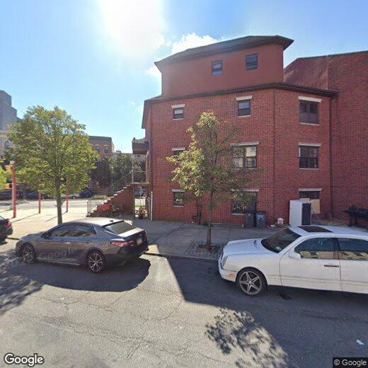 Newly renovated 4 bedroom apt on PARK PLACE Apartment for Rent in