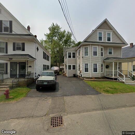 13 Griffin St Unit 2nd & 3rd floor, Derry, NH 03038 Apartment for