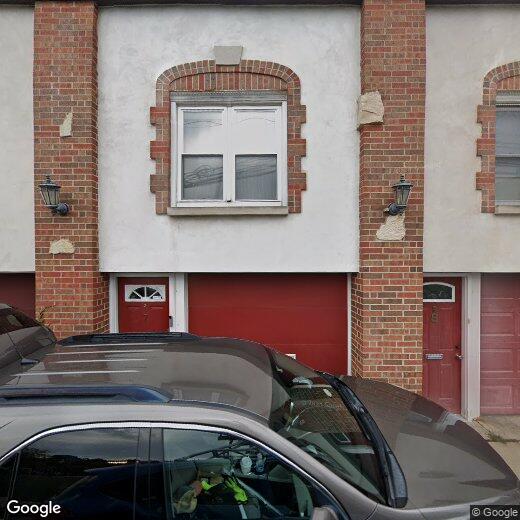 Primary Photo - 617 W Drummond Pl