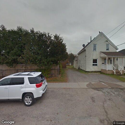 Primary Photo - 853-853 Fraser St