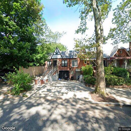 Primary Photo - EAST 52 STREET