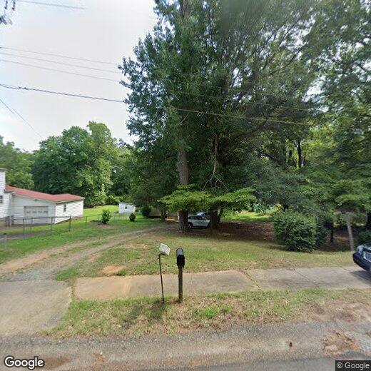 Primary Photo - 416 Burbank St