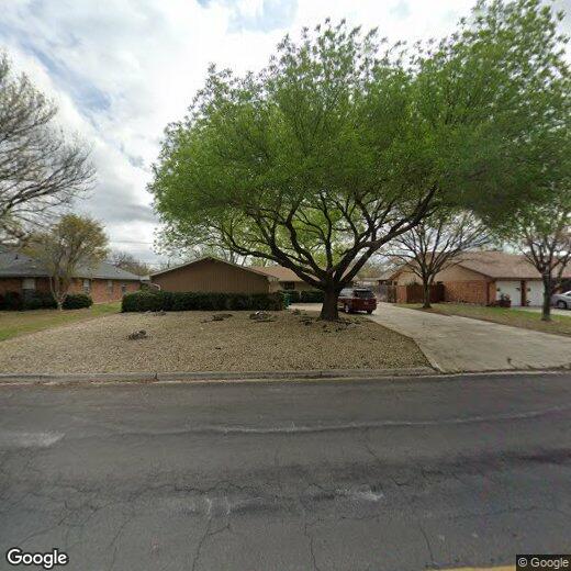 Primary Photo - 815 S Roy Reynolds Dr