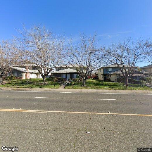 Foto principal - 5900 Walerga Rd